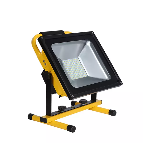 PROYECTOR LED DE EMERGENCIA RECARGABLE SMD 50W IP66 - Imagen 5